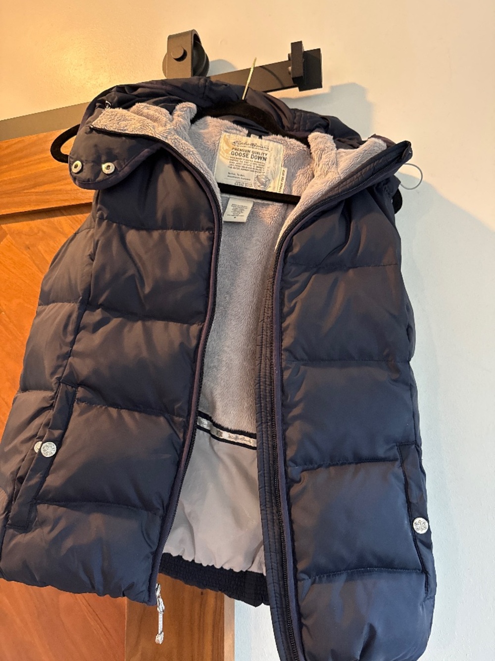 Eddie Bauer Goose Down Hooded Vest 650 Fill Power